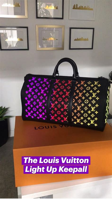 louis vuitton new york paris london venice tokyo moscow|louis vuitton light up.